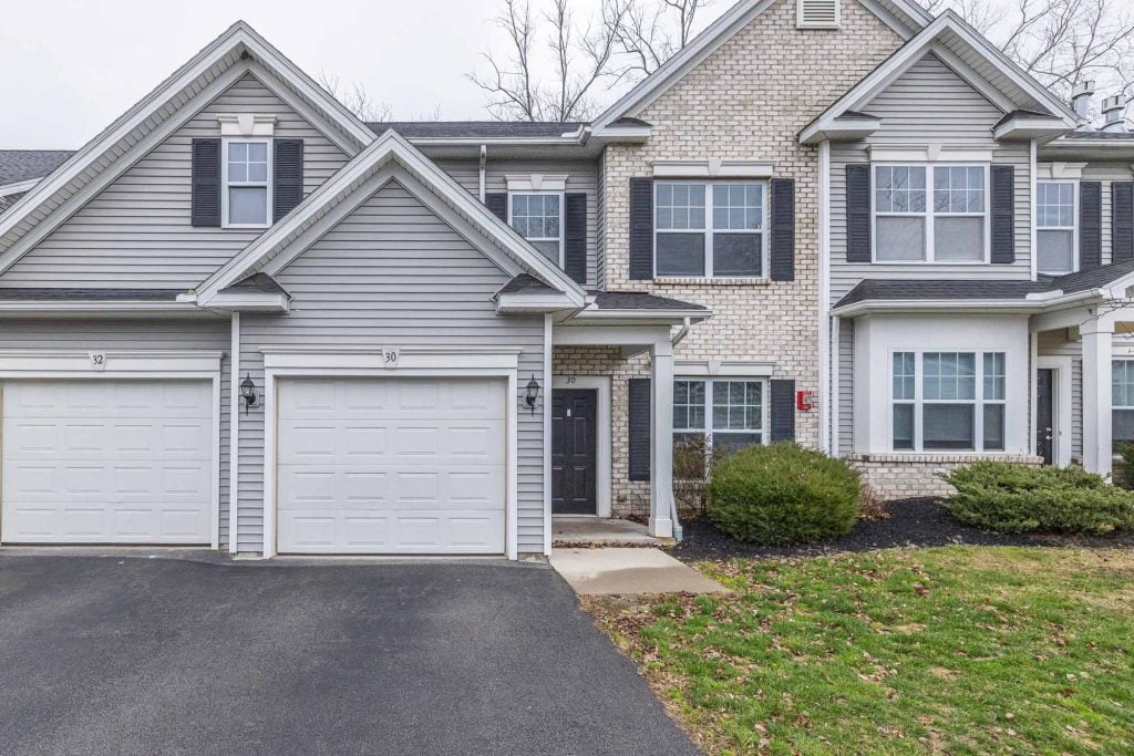 Cambridge Heights Exterior Apartment