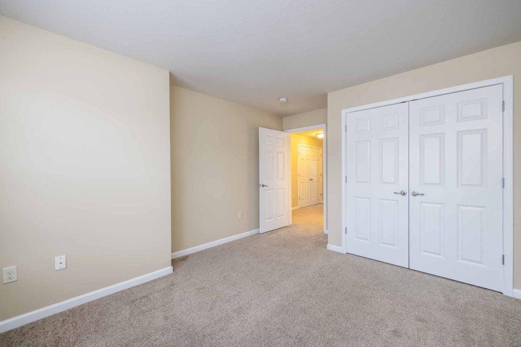 Cambridge Heights Bedroom